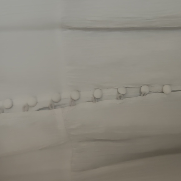 Commense White Maxi Dress with Puff Sleeves and Plunge Neckline - Picture 6 of 6